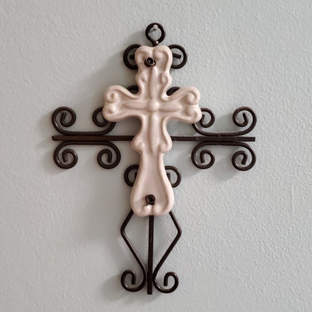 Metal and ceramic cross
